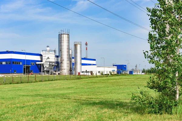 Завод Переработке Труб Резервуаров — стоковое фото