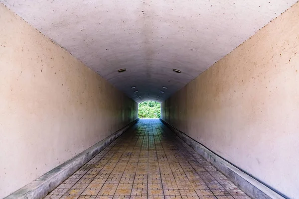 Túnel Pedestre Subterrâneo Através Arco Teto Passagem Teto — Fotografia de Stock