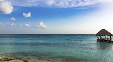 denizde iskele çardak