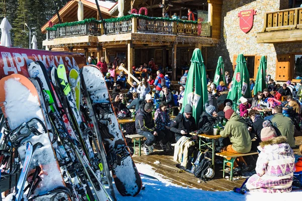 Skigebiet in Bansko. Poljana Banderischka — Stockfoto