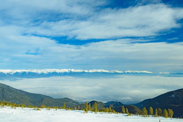 Pirin Mountains på vintern i Bulgarien — Stockfoto