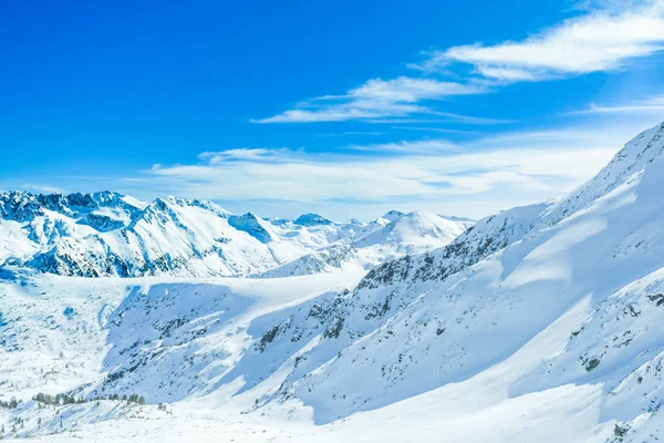 Bulgaristan'da kışın Pirin dağları — Stok fotoğraf