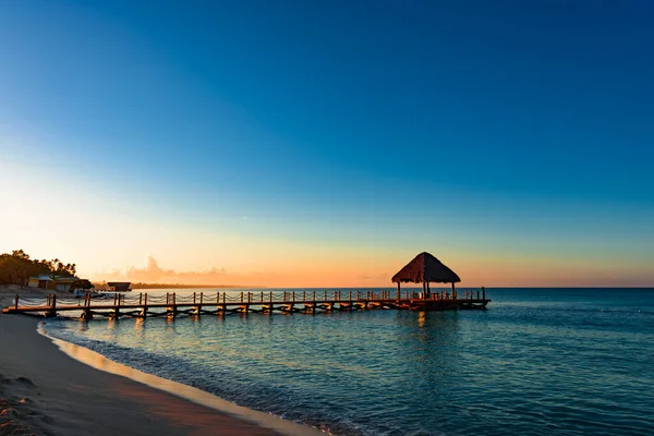 Gyönyörű Pavilon Trópusi Fehér Homokos Strandon Dominikai Köztársaság Karibi Tenger — Stock Fotó