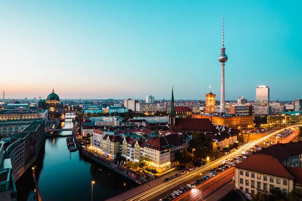 Берлин Германия Октября 2018 Вид Сверху Берлин Телебашня Речной Пруд — стоковое фото