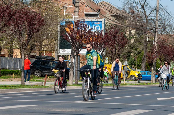 Timisoara Romania April 2016 People Riding Bicycles Spring Pedaling Event — Stock Photo, Image