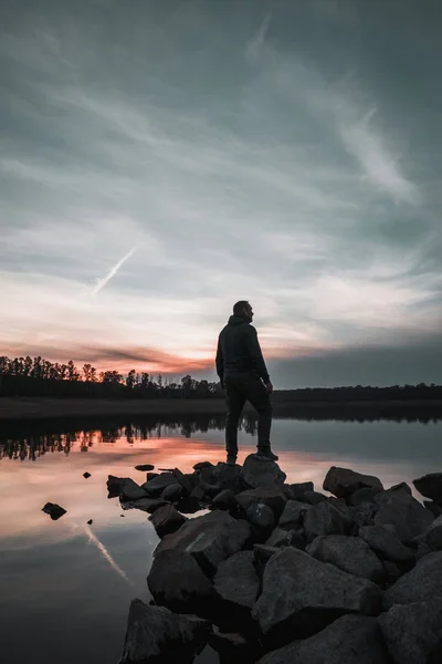 Silhouette Tramonto Invernale Nel Serbatoio — Foto Stock