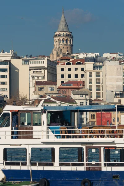 トルコ イスタンブールのガラタ塔 晴れた日 屋外撮影 — ストック写真