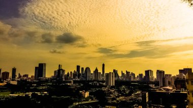 günbatımı zamanı arka plan, günbatımı üzerinde Bangkok şehir, Tayland Bangkok şehir güneşin battığı