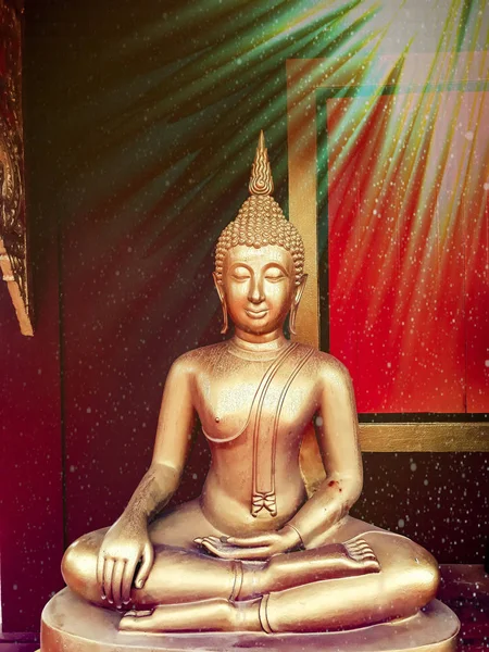 Estatua Buda Oro Cara Estatua Buda Oro Primer Plano Antigua — Foto de Stock