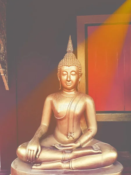 Золота Статуя Будди Обличчя Золотої Будди Закриття Старої Тайської Будди — стокове фото