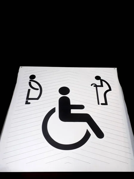 Panneau Pour Personnes Handicapées Sur Sol Ciment Grunge Symbole Passerelle — Photo