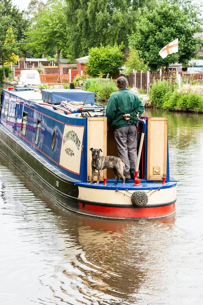 Etruria Trent Mersey Canal England June 2011 Man Woman Dog — Stock Photo, Image