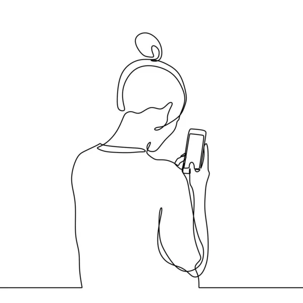 Chica de dibujo de línea continua con gadget de teléfono inteligente diseño minimalista — Vector de stock