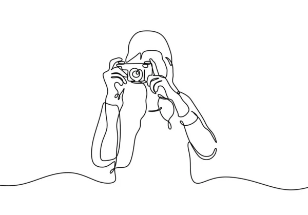 Continuous one line drawing of girl taking picture with her camera. Photographer concept. Young lady vector illustration simplicity single lineart hand drawn minimalism. — Stock Vector