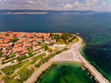 Şehir Plajı'na havadan görünümü. Nessebar, Bulgaristan.