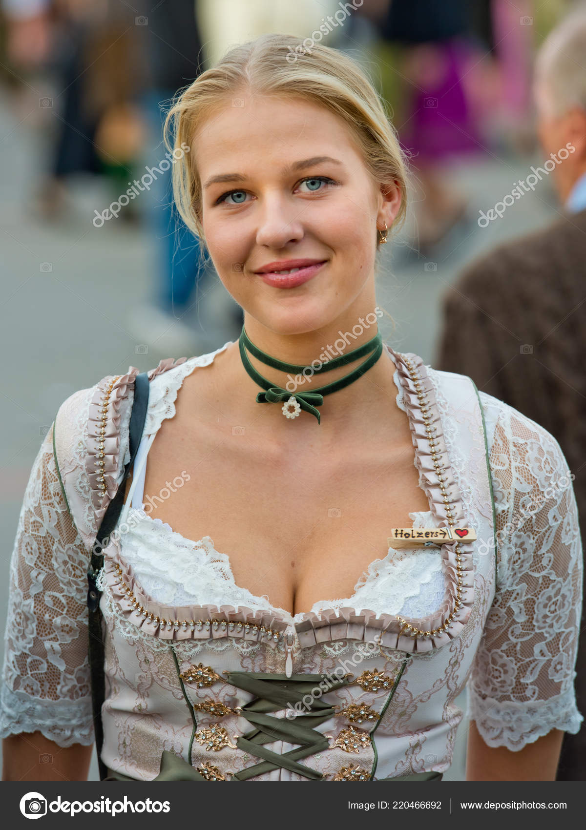 M nchen Deutschland Oktober 2022 Junge Sexy Oktoberfest M nchen Deutschland Oktober 2022 Junge Sexy Oktoberfest