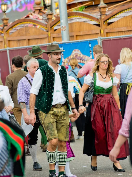 München Deutschland 2018 Mann Tracht Beim Größten Volksfest Der Welt — Stockfoto