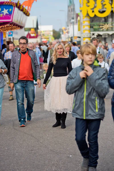 Múnich Alemania Octubre 2018 Oktoberfest Girl Largest Folk Festival World — Foto de Stock