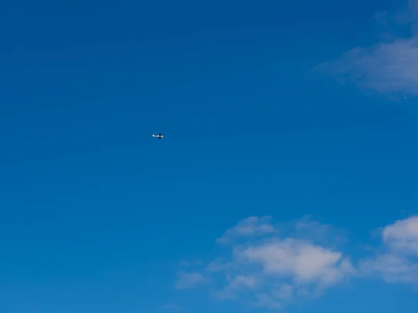 Small Plane Blue Sky — Stock Photo, Image