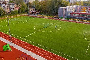 Avrupa 'daki futbol sahasının havadan görünüşü.