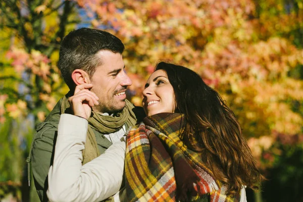 Cute Couple Lovers Autumn Outdoor Love Caring Relationship Concep — Stock Photo, Image