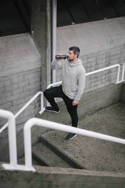 Sporty Man Taking Workout Rest Drinking Water Male Athlete Urban — Stock Photo, Image