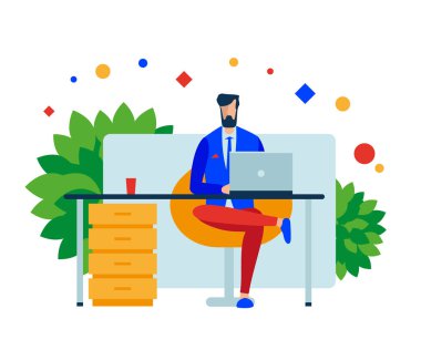 Adam iş ofiste bir dizüstü bilgisayar ile masasında oturan Yöneticisi.