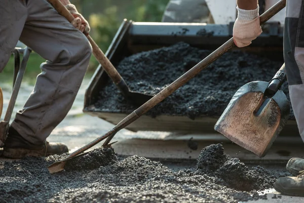 Workers Applying Gravel Cement Bump Road Make New Asphalt Pavement — Stock Photo, Image