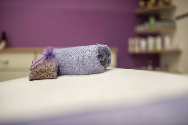 Spa Massage Concept Rolled Purple Towel Sachet Lavender Lying Ready — Stock Photo, Image