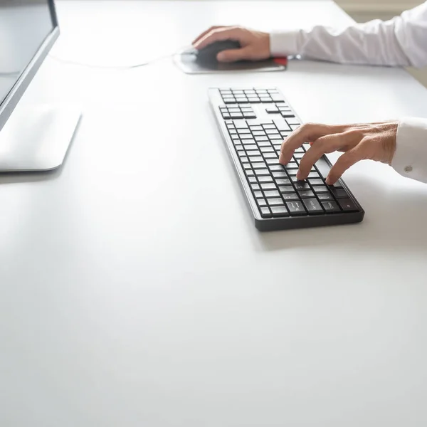 Computer Programmer Working Using His Office Computer Keyboard Mouse Develops — Stock Photo, Image