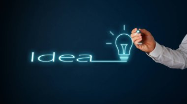 Word Idea dijital interfa çizilmiş bir ampul devam