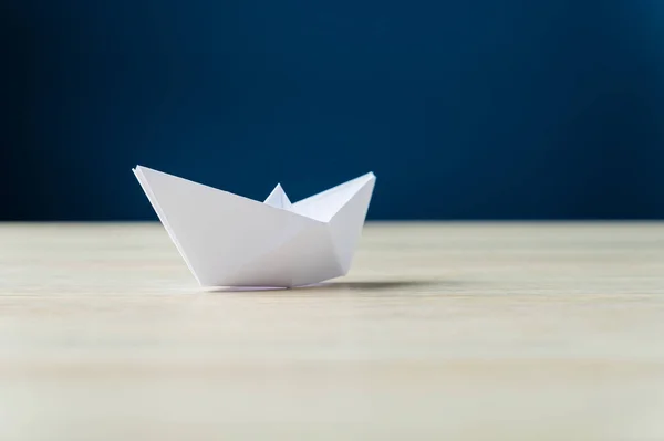 Origami bateau en papier — Photo