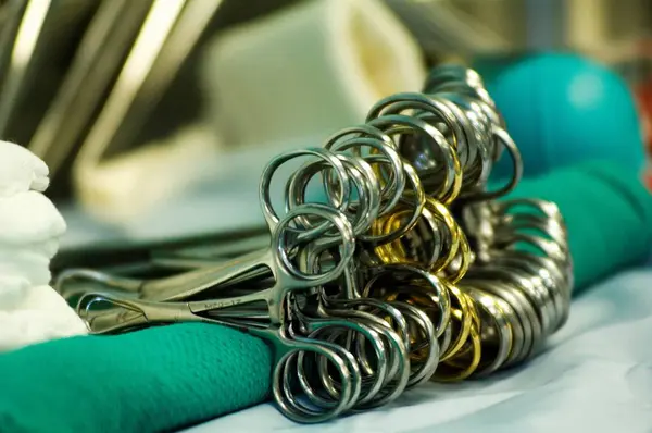 Close View Surgical Scissor Clamps Operating Room — Stock Photo, Image