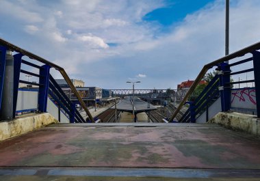 Poznan Polonya 19 Mayıs 2019 Ana tren istasyonundaki merdivenler