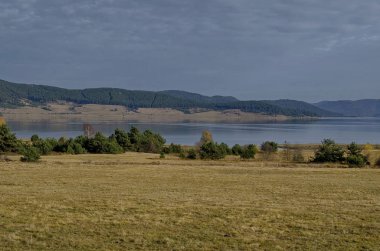 Rodop dağ Bulgaristan'da Batak baraj tatil