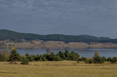 Rodop dağ Bulgaristan'da Batak baraj tatil
