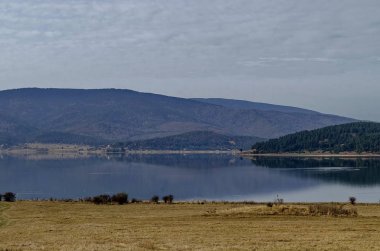 Rodop dağ Bulgaristan'da Batak baraj tatil