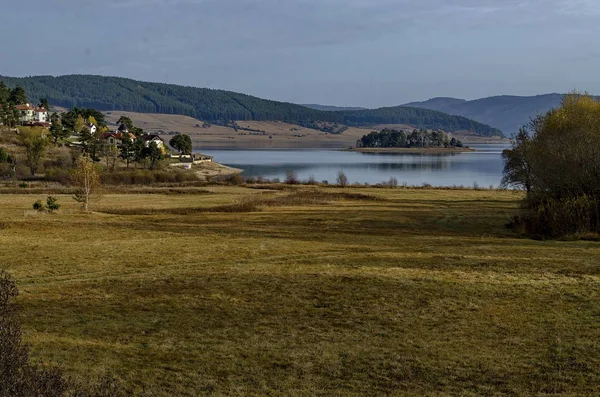 Barragem Batak Com Casas Repouso Montanha Rodopi Bulgária — Fotografia de Stock