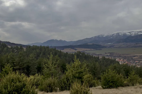 Villaggio Chavdar Fronte Alla Montagna Dei Balcani Inverno Bulgaria — Foto Stock