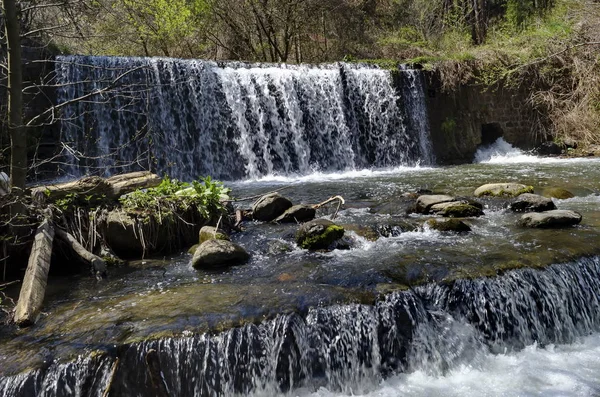 Pohled Vodopád Řece Bistritsa Obce Pancharevo Místo Pro Turistiku Cestování — Stock fotografie