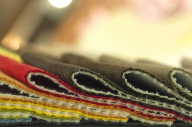 Renkli kumaş kataloğu kumaş dokusu arka plan, ipek kumaş dokusu, tekstil endüstrisi arka plan