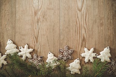 Noel tatil kompozisyon kopya alanı metniniz için ahşap zemin üzerine. Noel kartı. Üstten görünüm. Noel kavramı