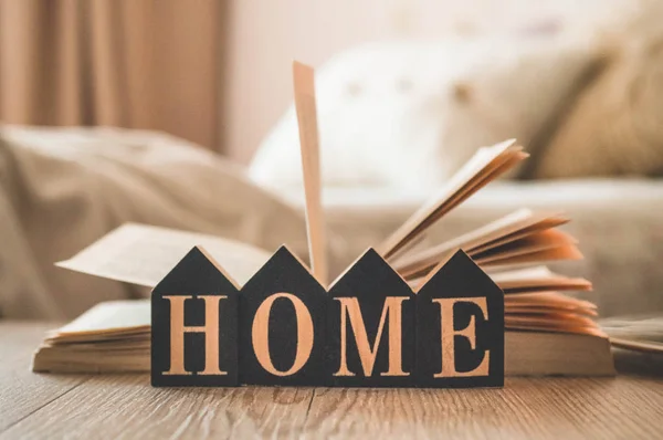 Book on the home background.  Home and home decor — Stock Photo, Image