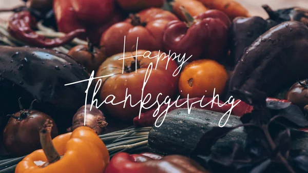 Feliz Día de Acción de Gracias. Cosecha, otoño. Bodegón con el concepto de Acción de Gracias . — Foto de Stock