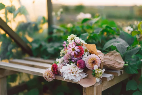 Floral arrangement. Flowers and Floristics — Stock Photo, Image