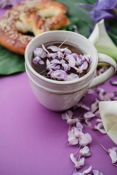 Herbal Tea Wisteria Irises White Callas Violet Background — Stock Photo, Image