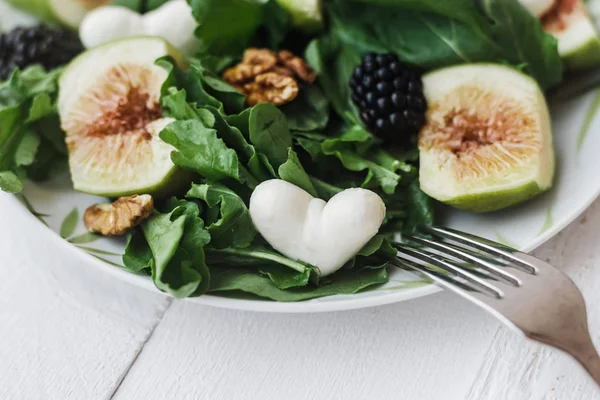 Mozzarella Shape Heart Salad Arugula Figs Blackberry Walnut White Table — Stock Photo, Image
