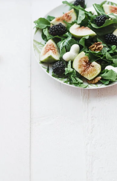 Salad Arugula Figs Blackberry Walnut White Table Top View Space — Stock Photo, Image