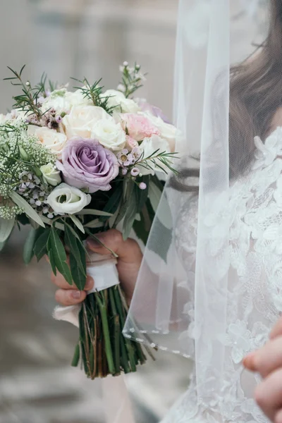 美しいパステル カラーの結婚式の花の花束 ブライダルの花装飾 — ストック写真