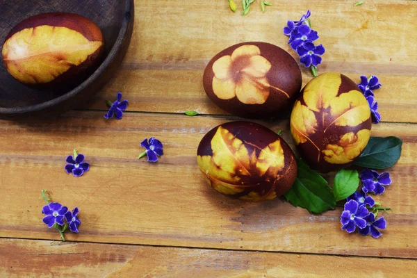 Paskalya, Paskalya için bir desen ile yumurta kızarıklık